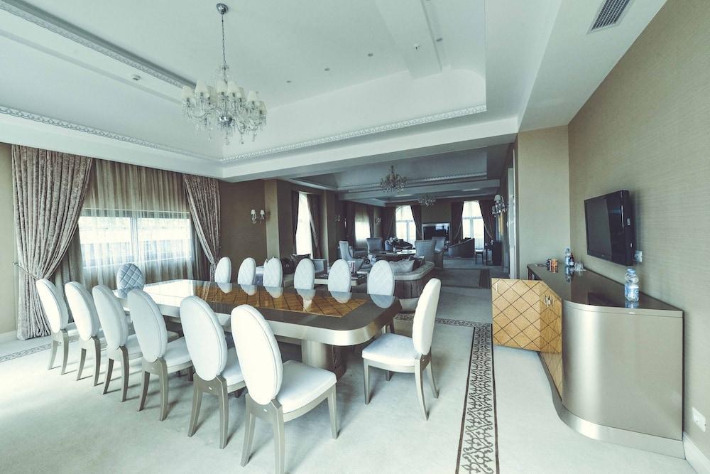 Gabala Garden Hotel Ngoại thất bức ảnh The interior of the Presidential Suite