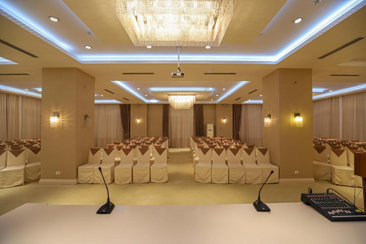 Gabala Garden Hotel Ngoại thất bức ảnh The ballroom